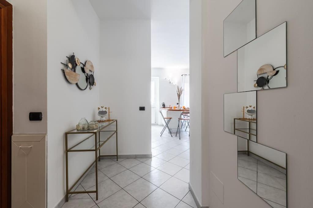 Nuovissima Dimora Con Terrazzino Apartment Milan Luaran gambar