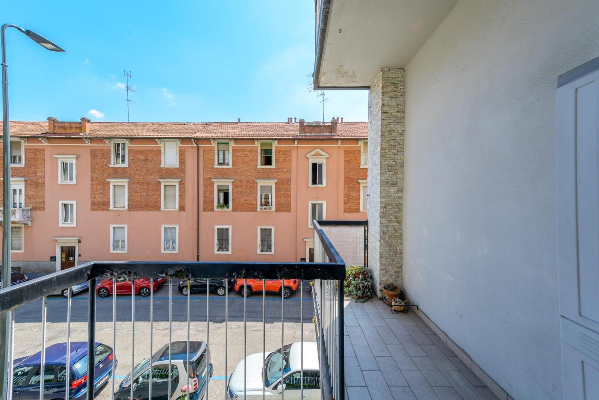 Nuovissima Dimora Con Terrazzino Apartment Milan Luaran gambar