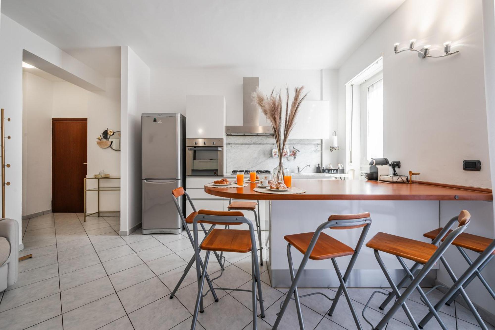 Nuovissima Dimora Con Terrazzino Apartment Milan Luaran gambar